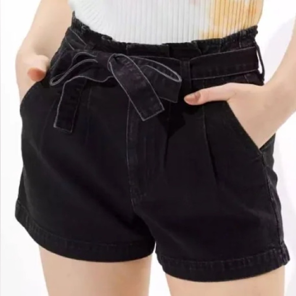 American Eagle Black Paper Bag Denim Mom Shorts Sz 2